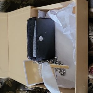 Michael  kors hp   wrapped tagged gorgeous med chain wallet 😍 💖 bagged